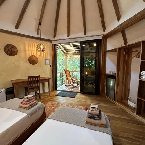 DOUBLE CASITAS